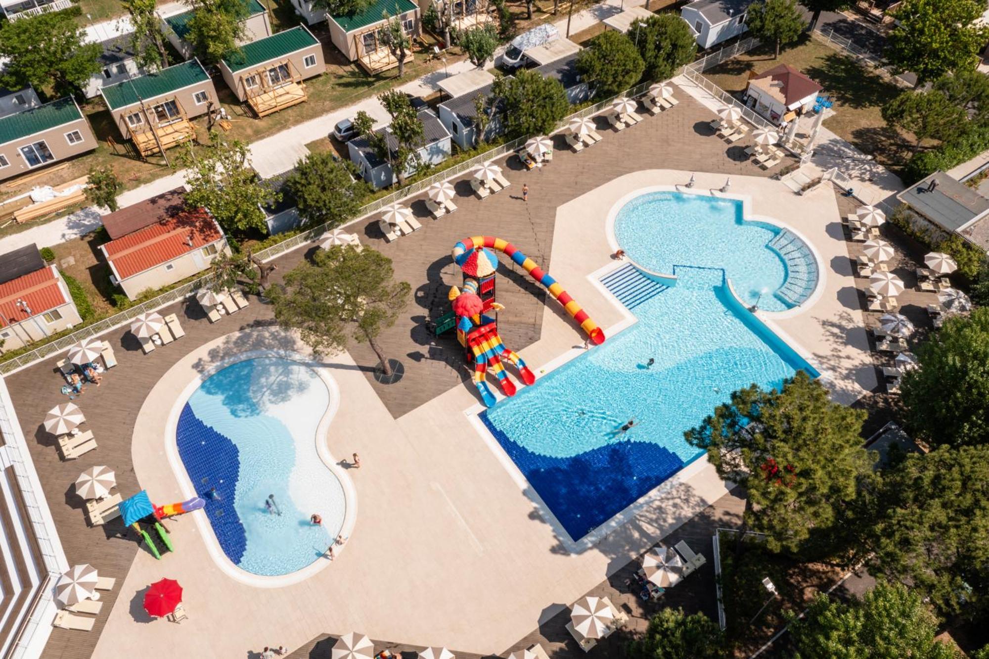 Club Del Sole Marina Family Resort Punta Marina Exterior photo
